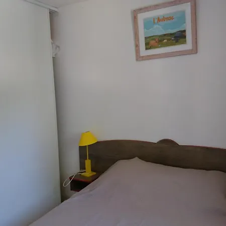 Entre Aubrac Et Vallee Du Lot Apartment *